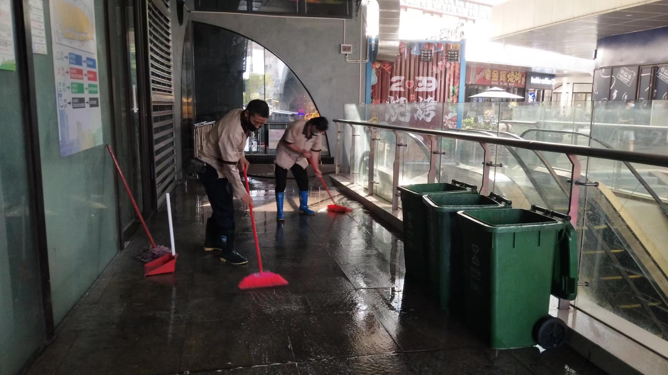 商场、超市日常保洁